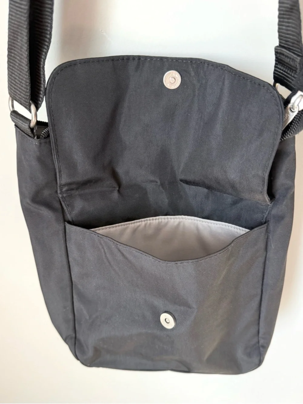 Baggallini Black Travel Crossbody Bag with Front Flap Pocket
